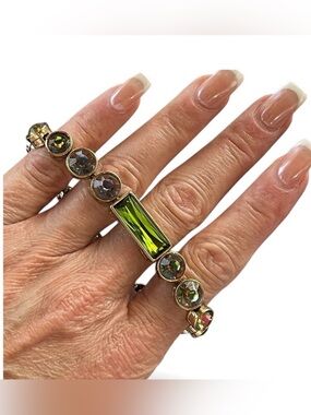 Signed Heidi Daus CN Watermelon Glass & Rhinestone Clamper Bangle Bracelet